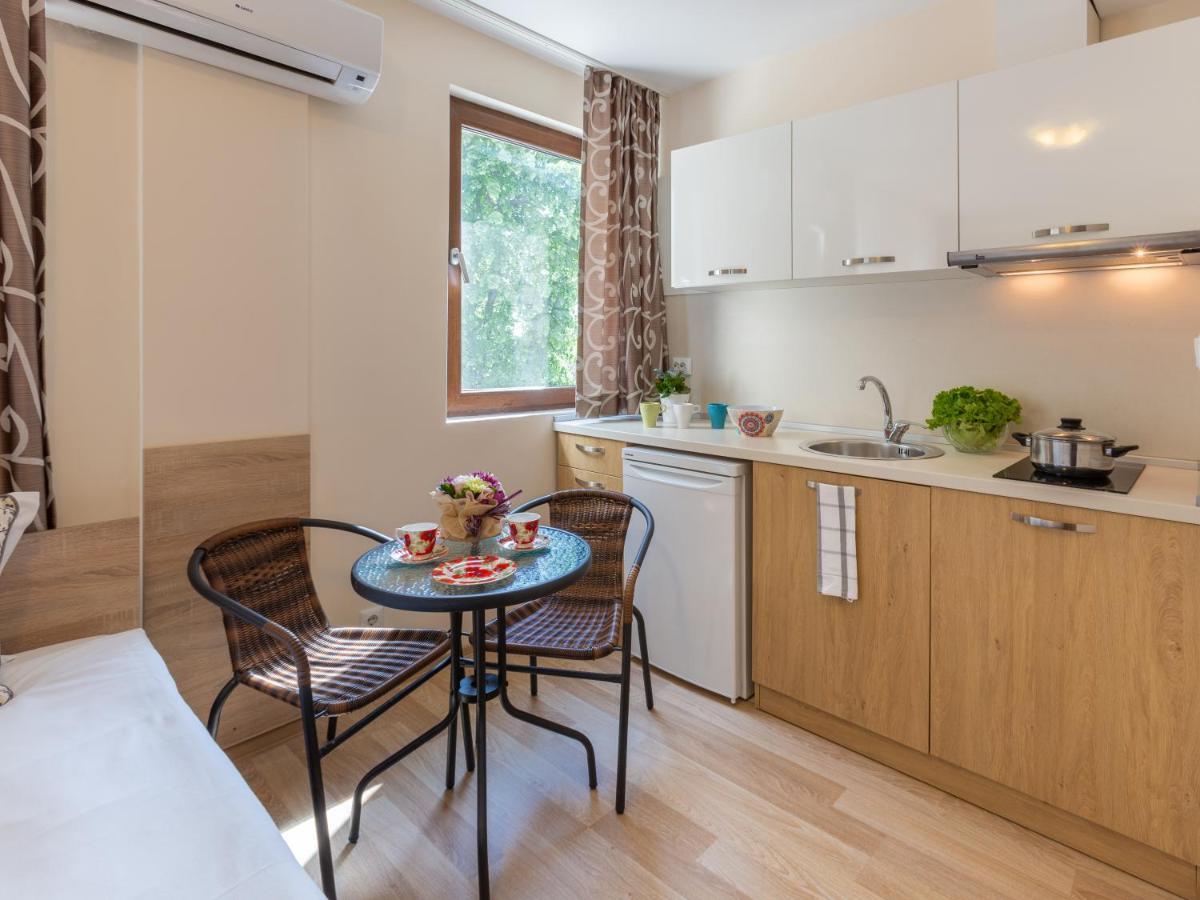 Apartments Flora Burgas Exterior foto