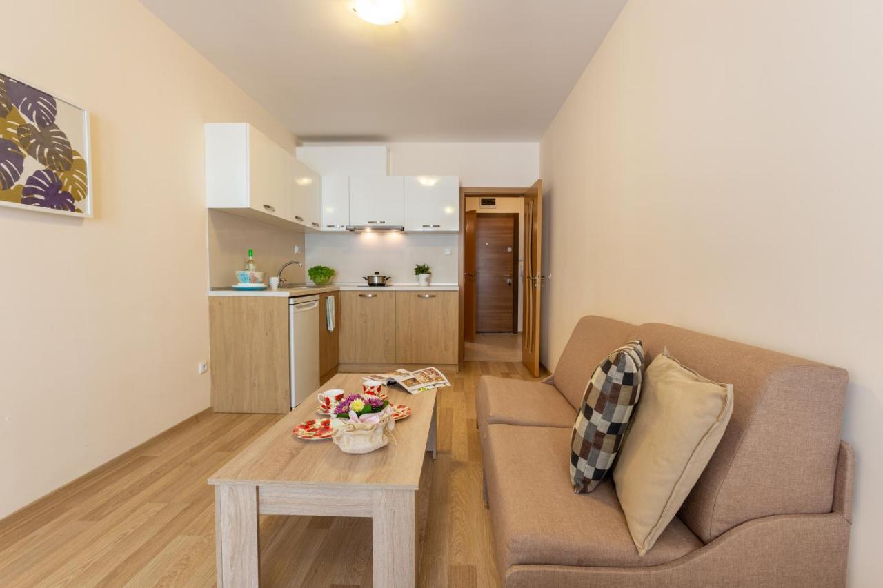 Apartments Flora Burgas Exterior foto